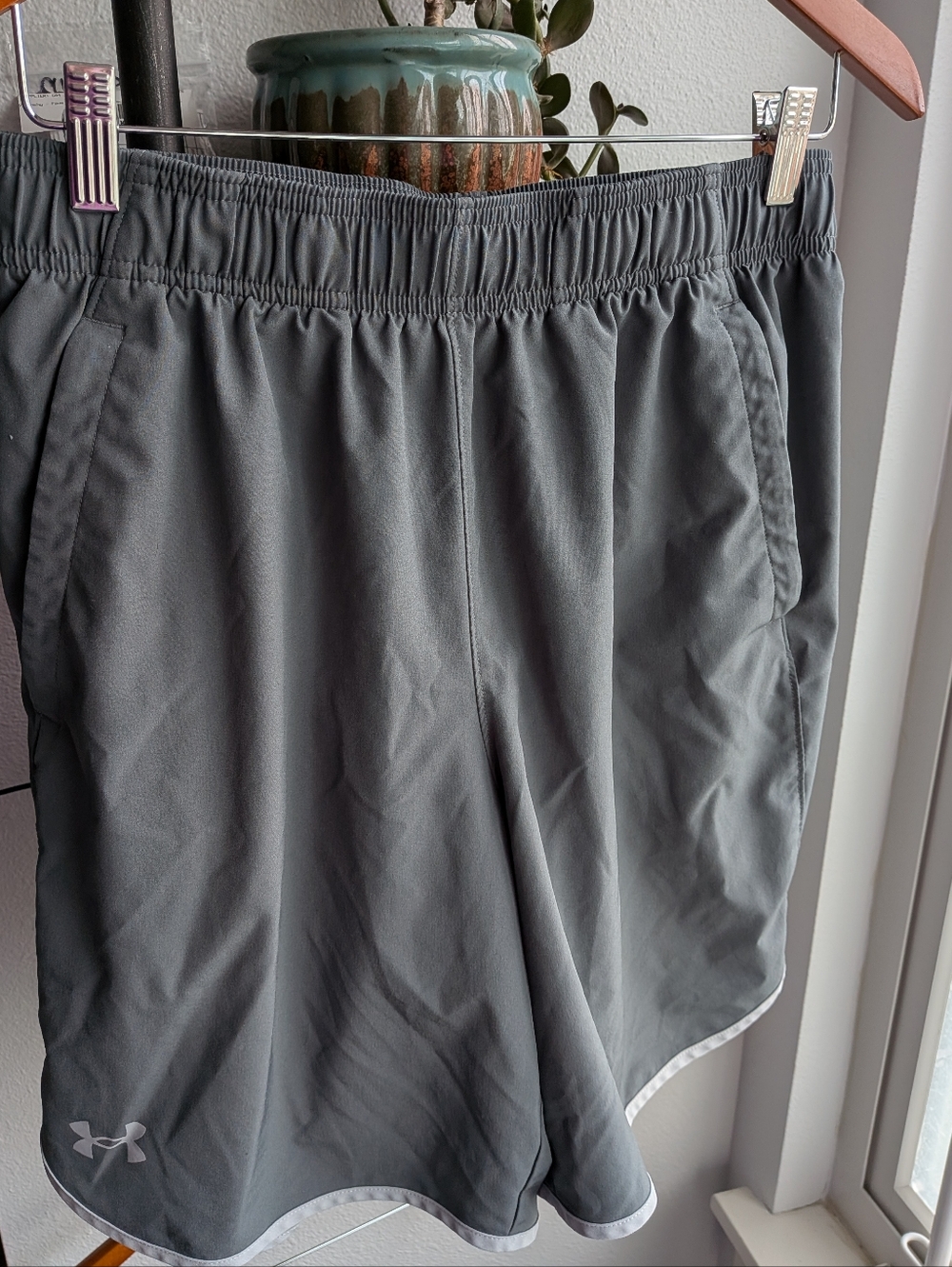 Under Armour "Loose Fit" shorts in a charcoal/dark grey